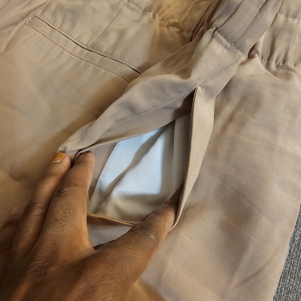 Ann Taylor Light Brown Tan High Rise Relaxed Minimalist Casual Shorts Large - Picture 8 of 8